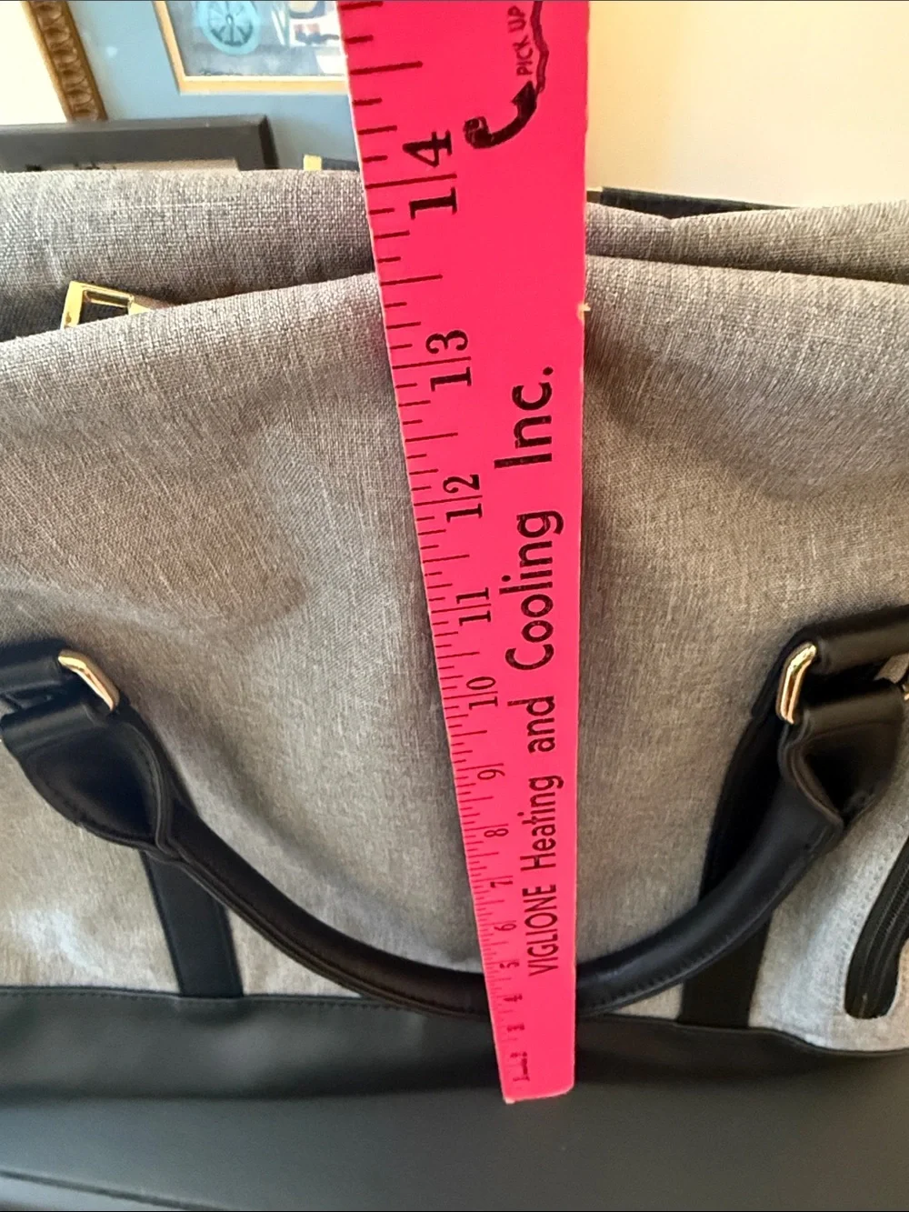 Source Unknown Gray and Black Men’s Duffel Bag with Detachable Strap